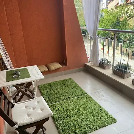 Lovely 1-bedroom With Free Parking דירה סופיה