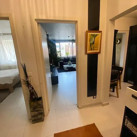 Lovely 1-bedroom With Free Parking * סופיה